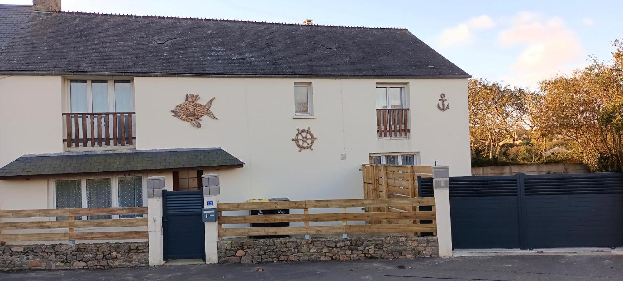 Maison A Cote De La Mer Flamanville Exterior foto